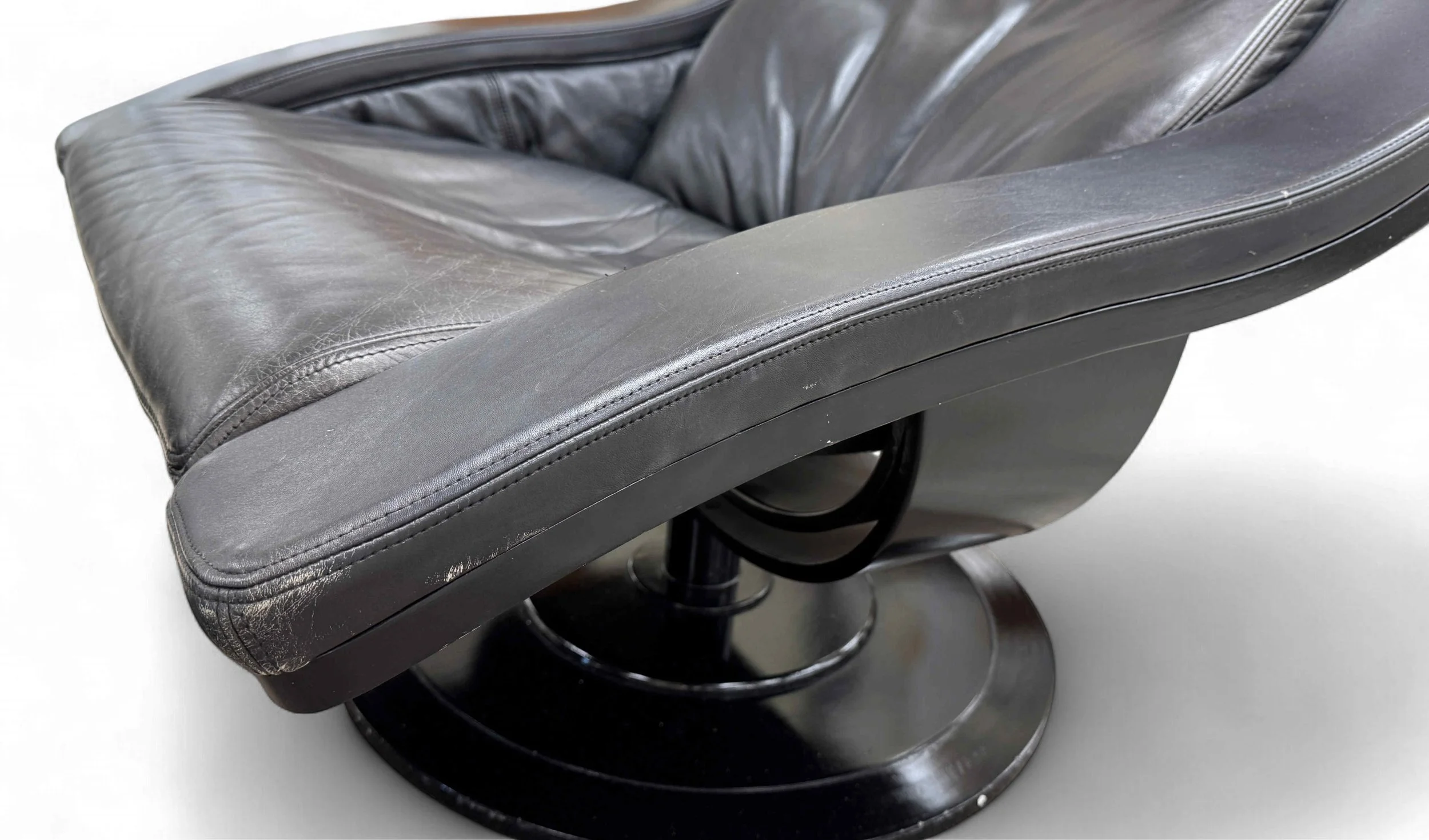 Encore Furniture Gallery-1970s Nelo Move Leather Swivel Lounge